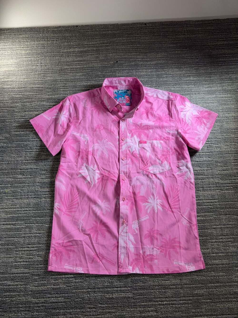 Retro Rifle Vice City Palm Tree Revolver Print Button Down Shirt Size M